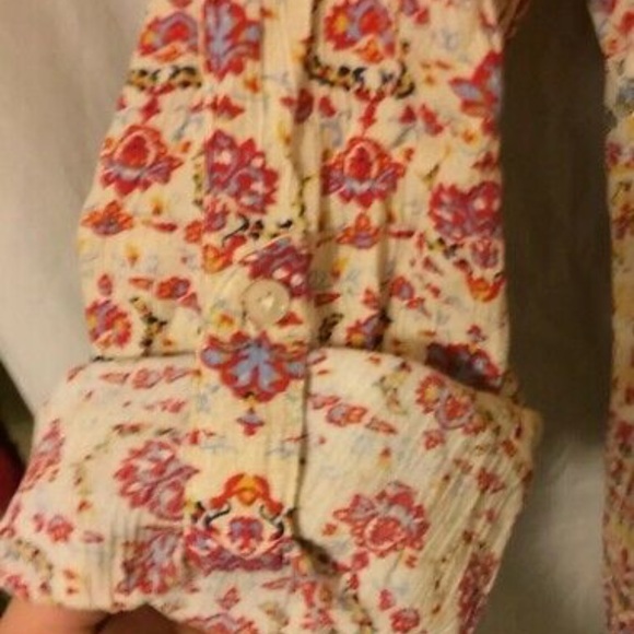 Nine West Large red floral Lucy blouse - Picture 2 of 8